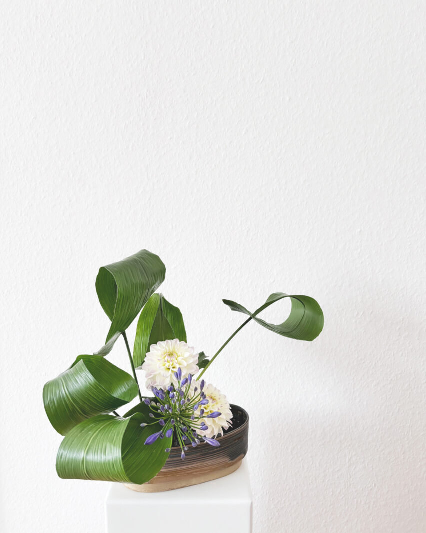 Ikebana – Repeating the Similar Shape